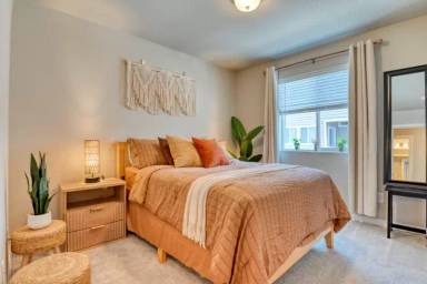 Main picture of 7744 Bone Creek Pt