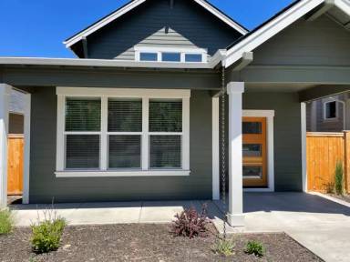 Main picture of 1066 E Black Butte Ave