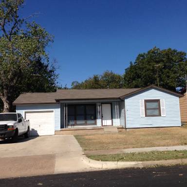 Main picture of 2317 McClure St