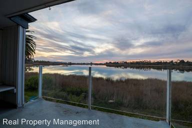 Main picture of 2399 Jefferson St