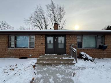 Main picture of 1545 Hamline Ave N