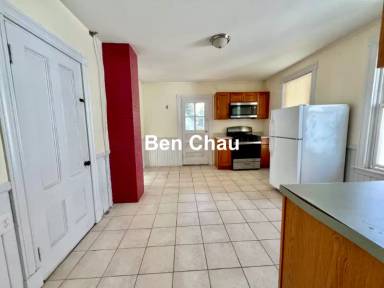 Main picture of 120 Walnut St