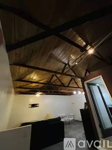 Main picture of 3982 La Salle Ave