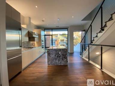 Main picture of 5979 Caruth Haven Ln