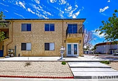 Main picture of Rosamond Garden Apartments