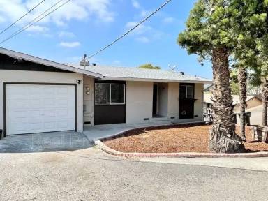 Main picture of 724 Franklin Ln