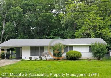 Main picture of 401 Springfield Cir