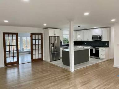 Main picture of 219 W Shore Rd