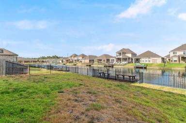 Main picture of 29650 Kynndal Shore Dr