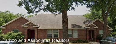 Main picture of 303 W Prairie St
