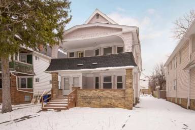 Main picture of 3331 E 140th St