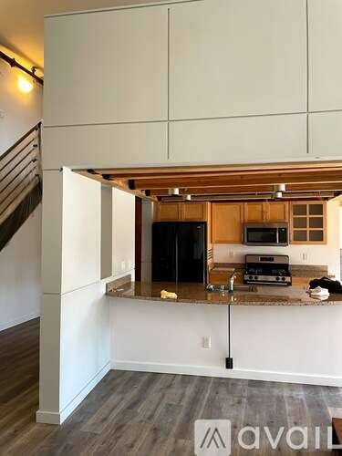 Main picture of 1009 S Railroad Ave