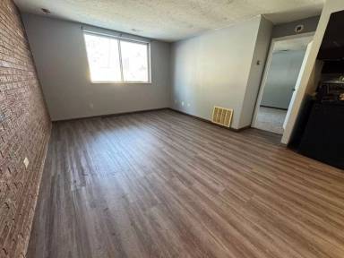 Main picture of 2769 Queen City Ave