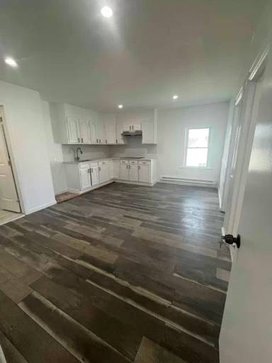 Main picture of 922 Jay St