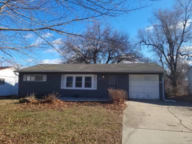 Main picture of 10905 Ewing Ave