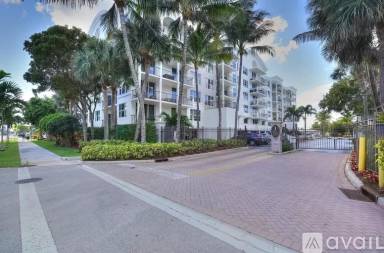 Main picture of 191 S Ocean Dr