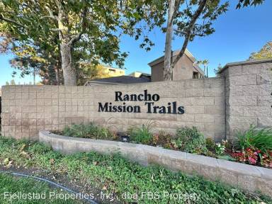 Main picture of 7647 Mission Gorge Rd