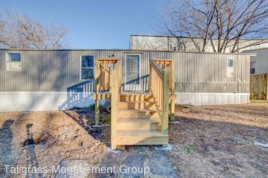 Main picture of Julia Lane Mobile Home Park