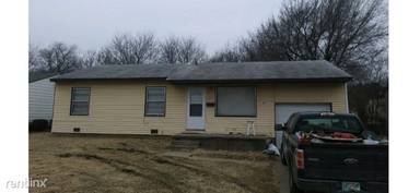 Main picture of 3318 N Hartford Ave