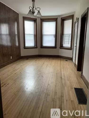 Main picture of 3130 W 40th Pl