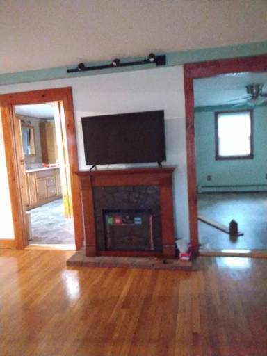 Main picture of 135 Poland Rd