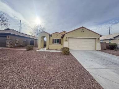 Main picture of 3344 S 186th Ln