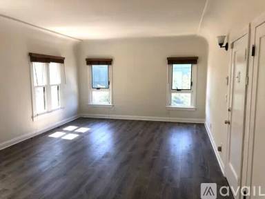 Main picture of 7007 Willoughby Ave