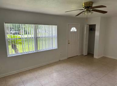 Main picture of 1902 Azalea Ave