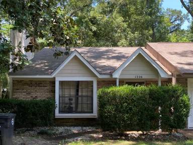 Main picture of 1226 Brafforton Dr