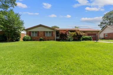 Main picture of 1921 Woodmead St SW