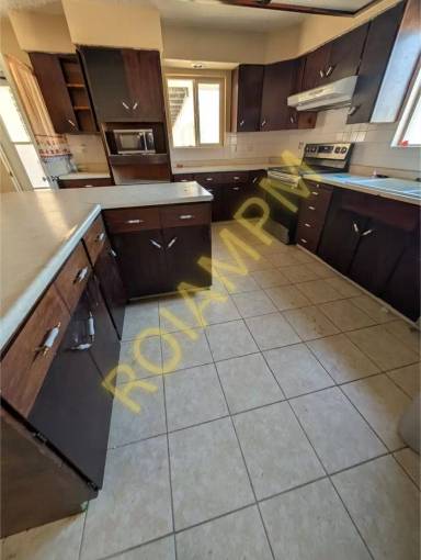 Main picture of 2525 Falls Ave E