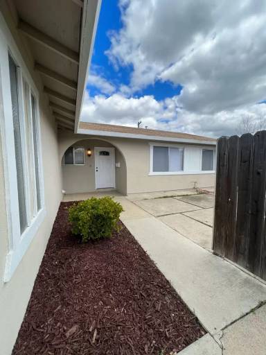 Main picture of 7418 Saybrook Dr