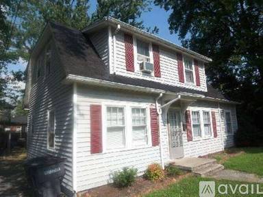Main picture of 518 N Peachtree Unit Unit Ave