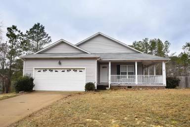 Main picture of 366 Colonial Hills Dr