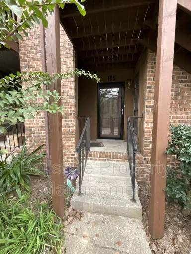 Main picture of 145 Brooke Castle Dr