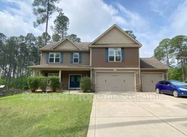 Main picture of 351 Maplewood Dr