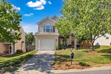 Main picture of 2330 Mirage Pl