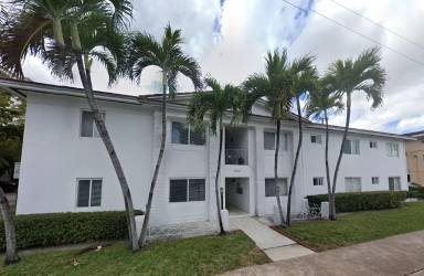 Main picture of 1410 SW 37th Ave
