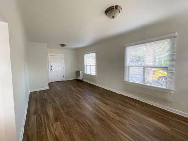 Main picture of 4395 Florida St