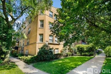 Main picture of 4313 N Paulina St