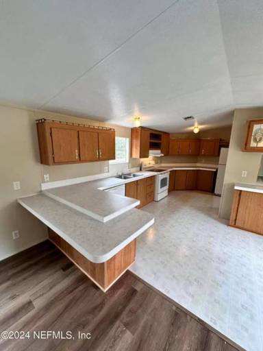 Main picture of 1757 Freedom Dr