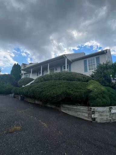 Main picture of 100 Wyndham Hill Dr
