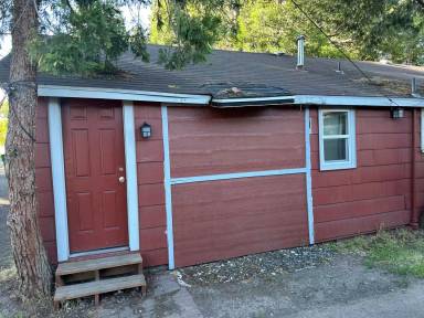 Main picture of 741 1/2 N Alameda Ave