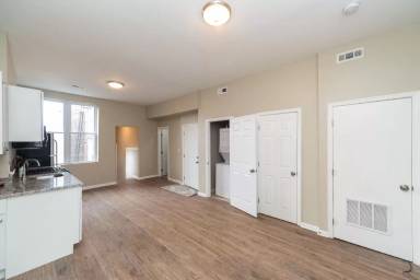 Main picture of 1708 Madison Ave