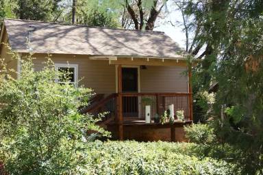 Main picture of 10747 Bartlett Dr