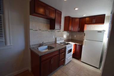Main picture of 1202 Haight St