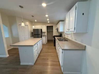 Main picture of 3319 Ridgewood Ave
