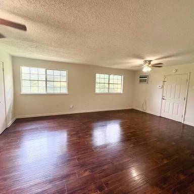 Main picture of 5945 W Fairlane Ct