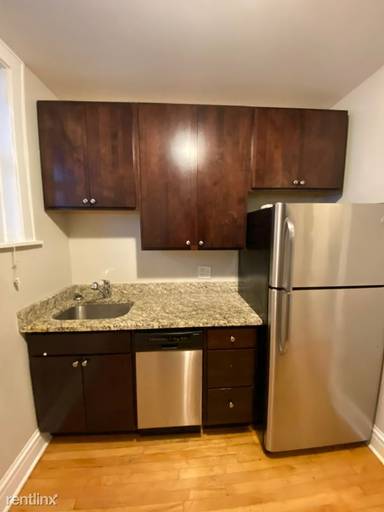 Main picture of 4516 N Wolcott Ave
