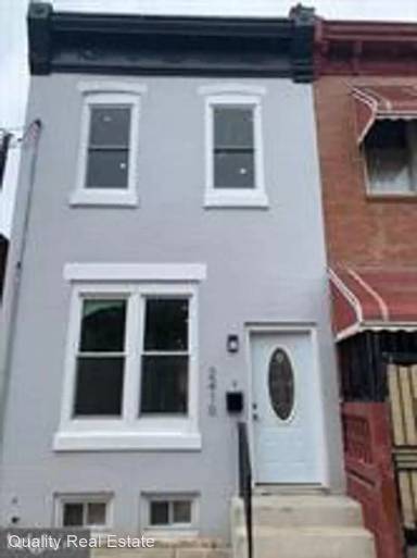 Main picture of 2410 N Lawrence St